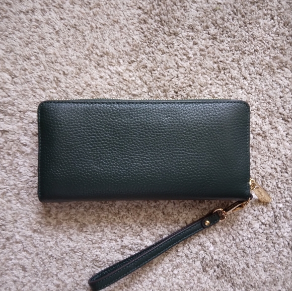 NWT Green Michael Kors Wristlet - Picture 7 of 8